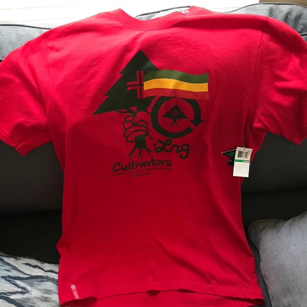 Men’s brand new large LRG T-Shirt